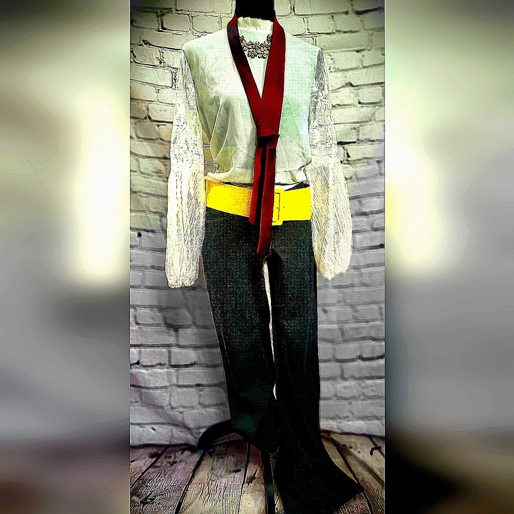 🤍- Beautiful lace Blouse~🩶